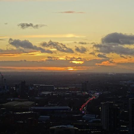 Luxury 2 Bed Penthouse With Stunning Views In Manchester City Centre Exteriör bild